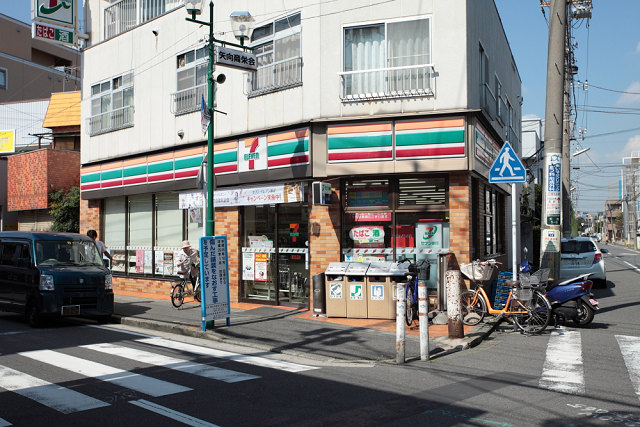 コンビニ　セブンイレブン 横浜矢向店（コンビニ）まで178m