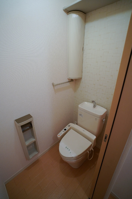 トイレ　２階のお部屋