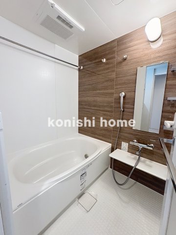 バス・シャワールーム　※同タイプ、別部屋写真使用。