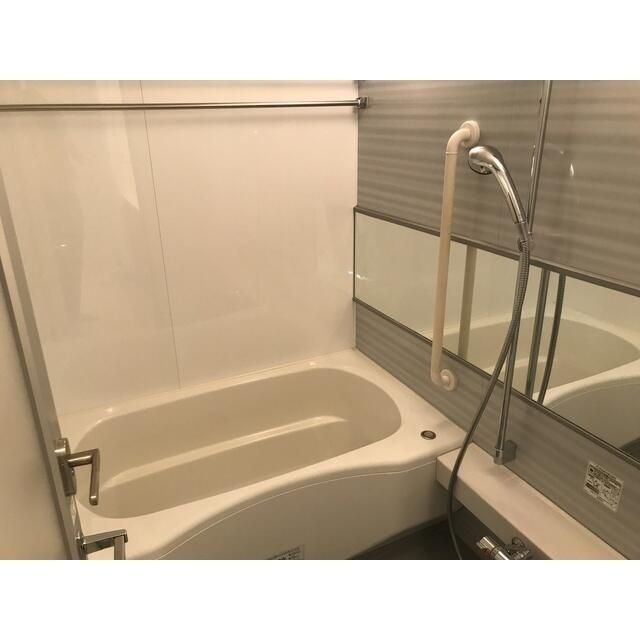 バス・シャワールーム　別タイプ部屋　参考写真です