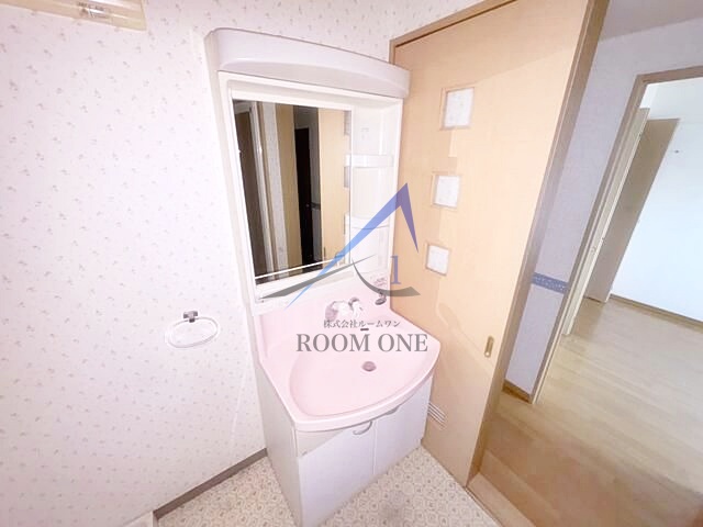 洗面設備　洗面台です。