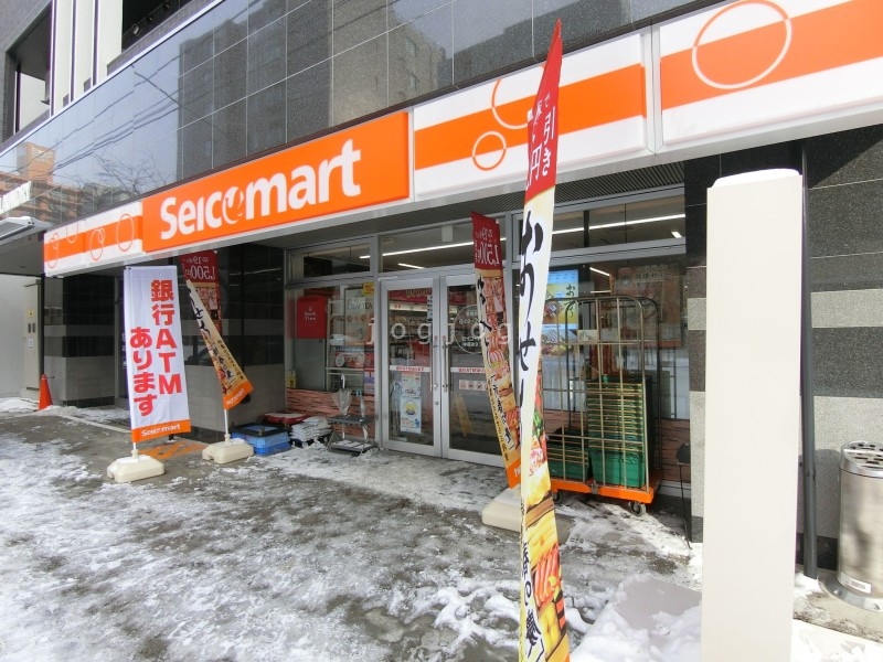 コンビニ　セイコーマート本郷通9丁目店（コンビニ）まで33m