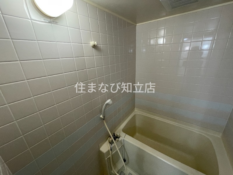 バス・シャワールーム　反転・同型タイプ
