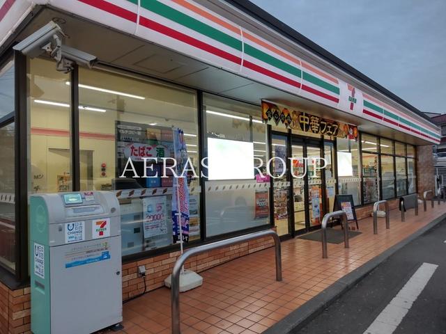 コンビニ　セブン-イレブン 横浜田奈駅東店（コンビニ）まで613m