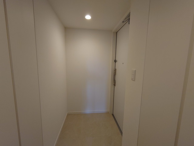 玄関　※写真は同タイプ住戸です。