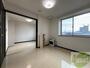 居室・リビング　広くてキレイなお部屋が広がっていて、充実した生活が送れそう。