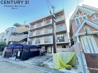 建物外観　居住者専用のごみ置き場があります！