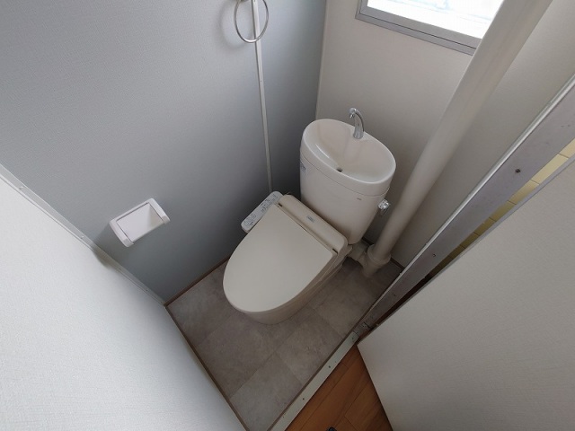 牧の原団地 第二の7号棟のトイレ写真