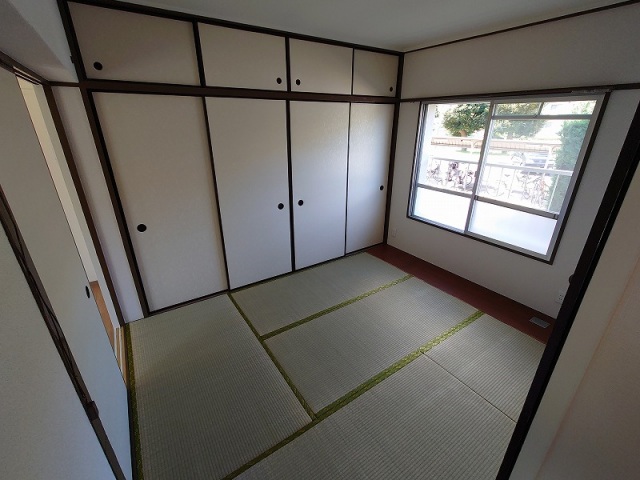 牧の原団地 第二の7号棟の居間写真