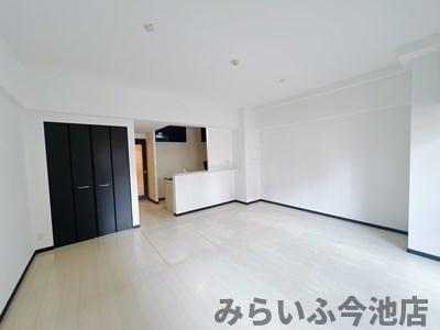 居室・リビング　18.7帖