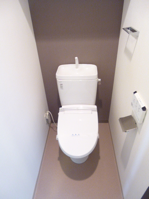 ＪＲ山陽本線 岡山駅 徒歩25分 10階建 築15年のトイレ写真