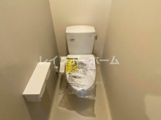 トイレ　※同施工会社参考写真※