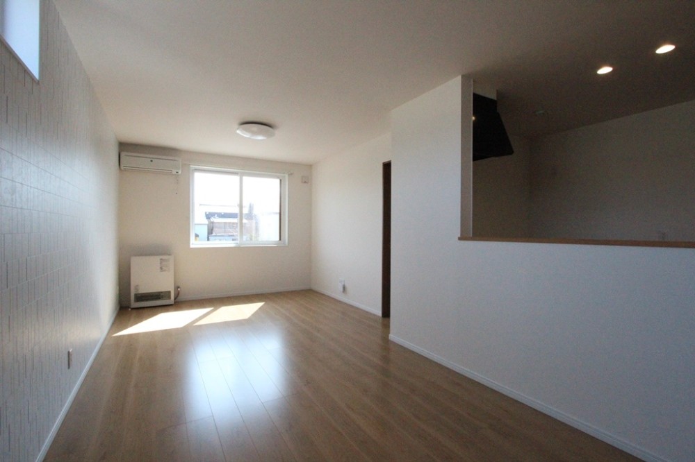 眺望　大きな窓があり明るいお部屋です♪