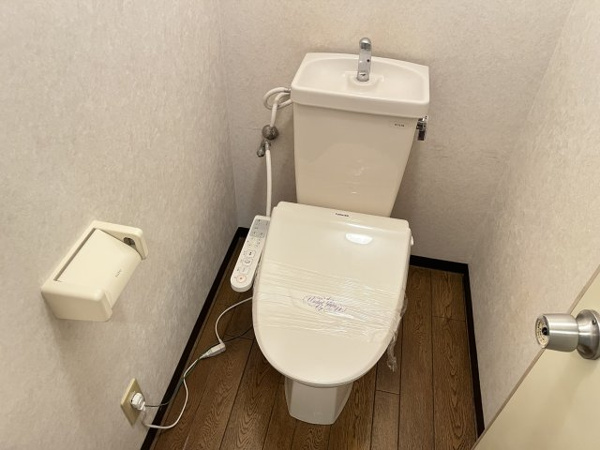 フォーレストコートA棟のトイレ写真