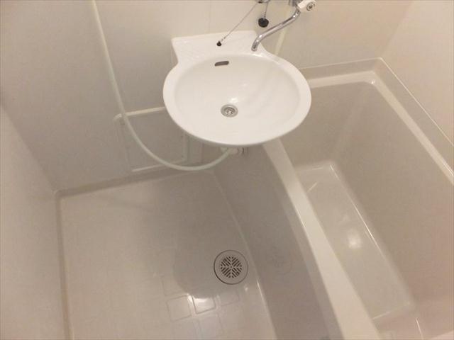 レオパレスレグルスの風呂写真