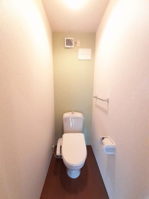 クニーズコート B棟のトイレ写真