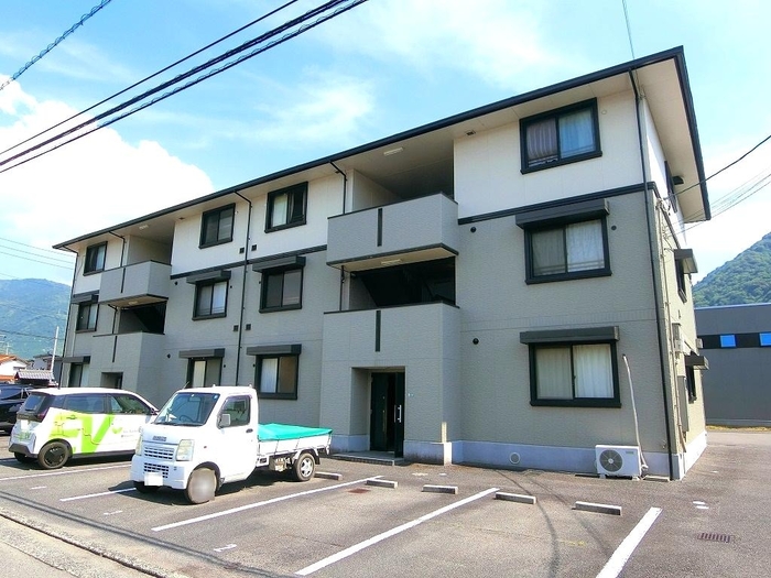 ＪＲ可部線 河戸帆待川駅 徒歩6分 築29年