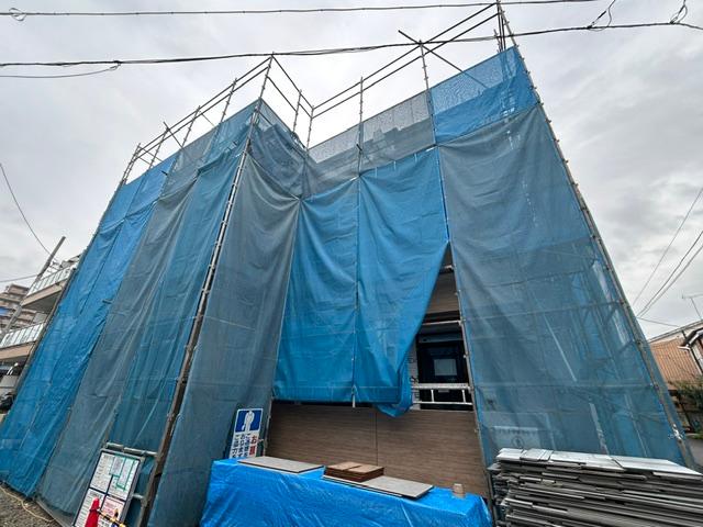 建物外観　建築中