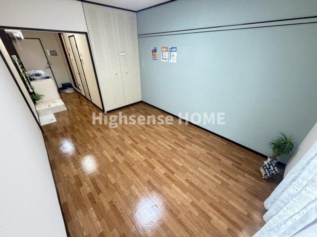 その他部屋・スペース　広くて明るい寝室