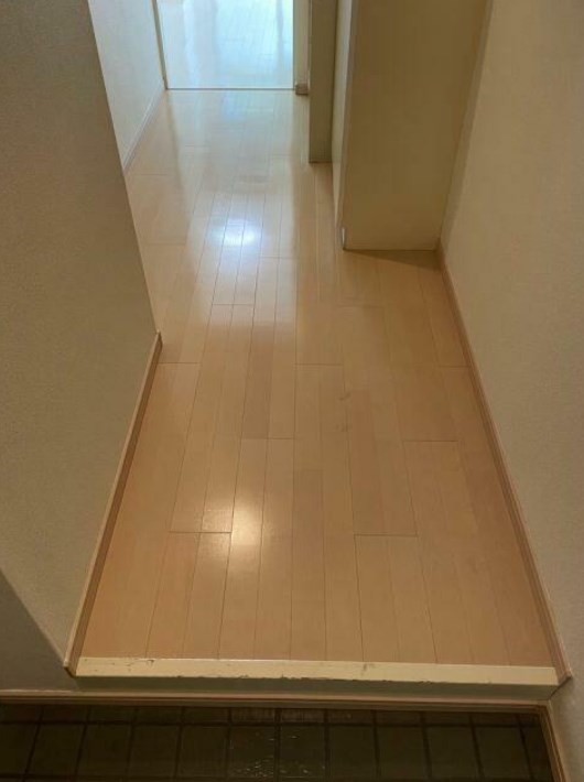 玄関　同仕様写真使用