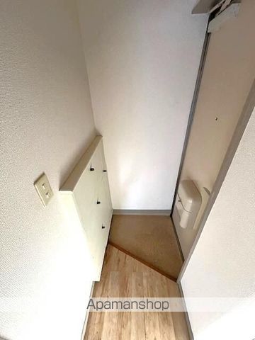 サンマリノ・ペトルの玄関写真