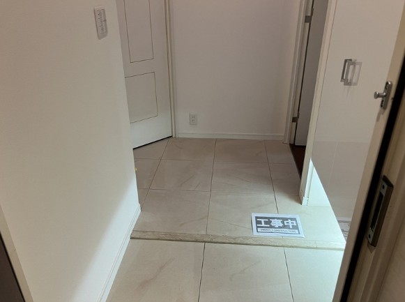 玄関　同タイプのお写真です