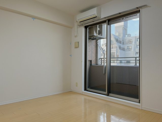 居室・リビング　※同間取り参考写真となります