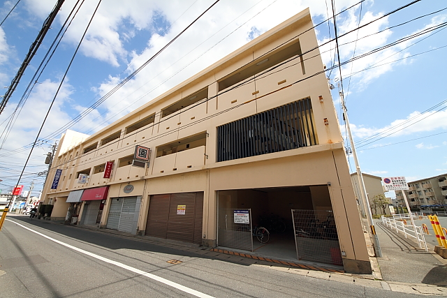 地下鉄七隈線 次郎丸駅 徒歩15分 築57年
