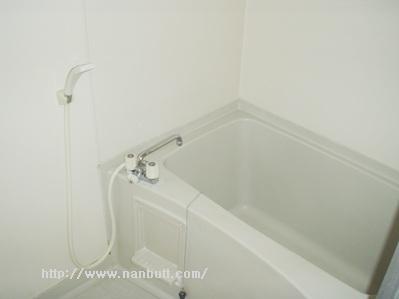 バス・シャワールーム　浴室窓あり☆