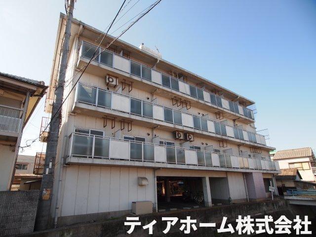 大和高田市栄町のマンションの建物外観