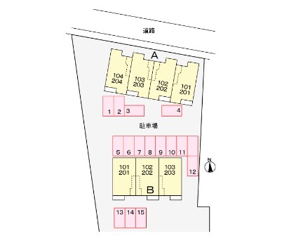 【姫路市辻井のアパートの駐車場】