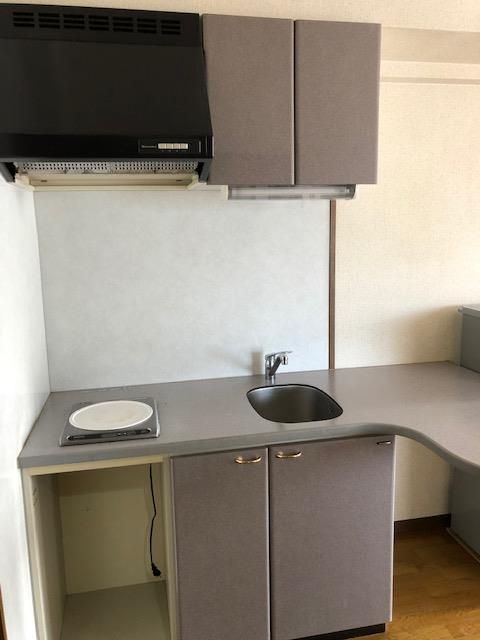 【加古川市加古川町溝之口のマンションのキッチン】