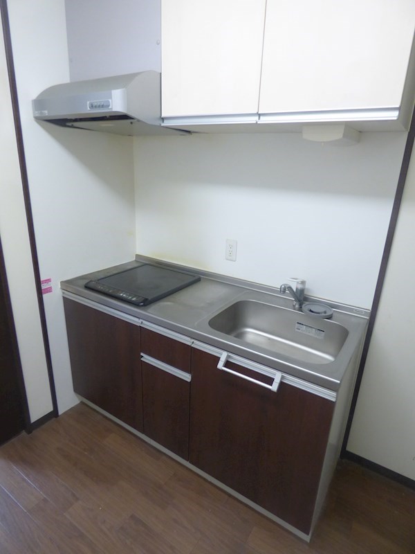 キッチン　※同マンション別部屋参考写真