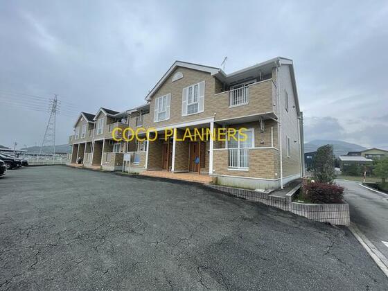 熊本市西区池上町のアパートの建物外観