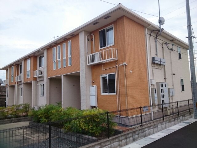【倉敷市玉島上成のアパートの建物外観】