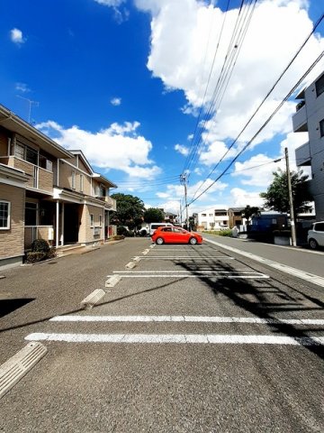 【フォリアの駐車場】