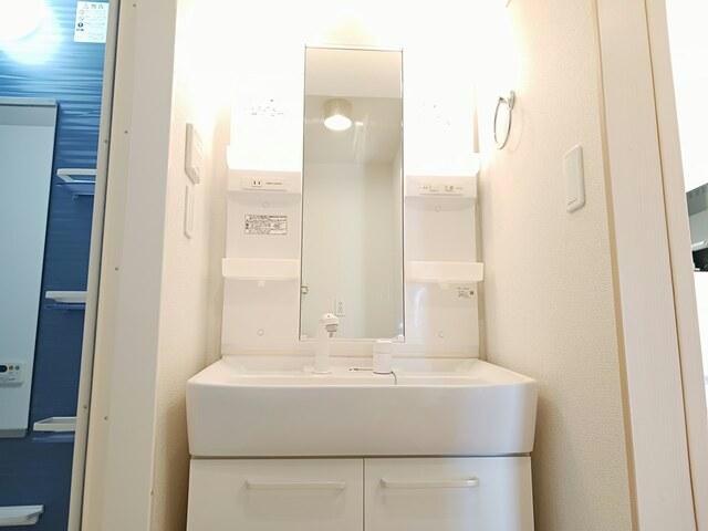 洗面設備　ピュアシス若松