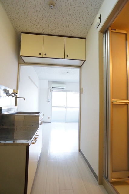 玄関　玄関から見たお部屋です♪