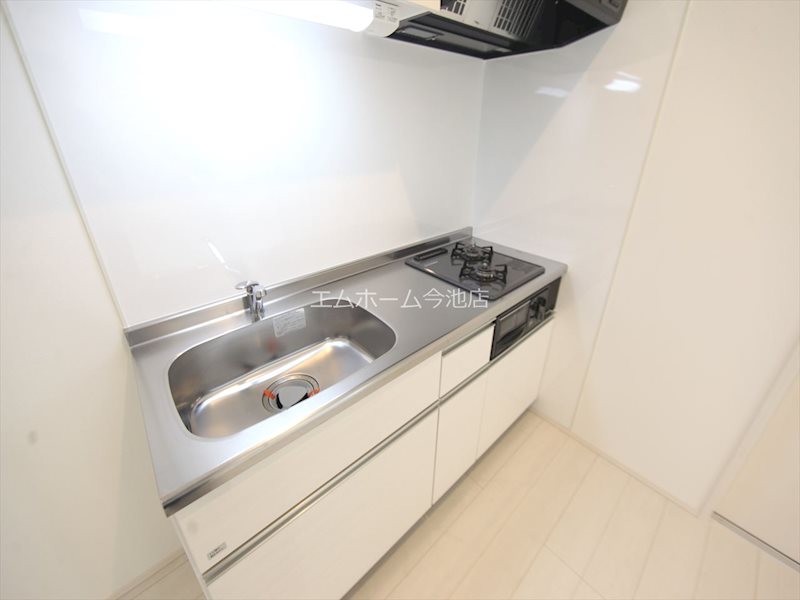 キッチン　システムキッチン（ガス2口グリル付）