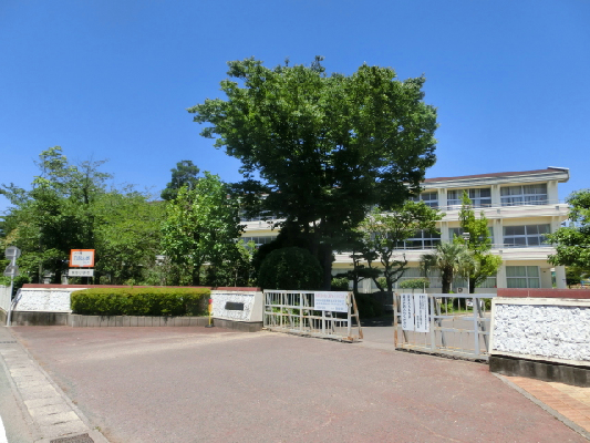 小学校　浜松市立伎倍小学校（小学校）まで643m