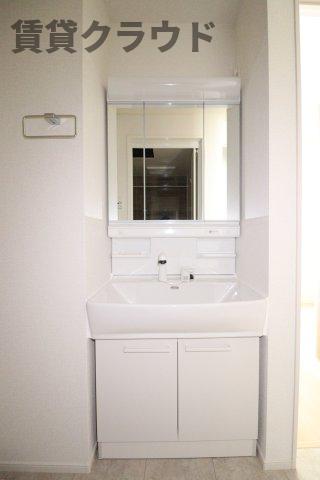 洗面設備　朝の準備に活躍する、洗髪洗面化粧台！