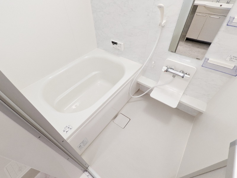 バス・シャワールーム　図面と現状に相違がある場合には現状を優先