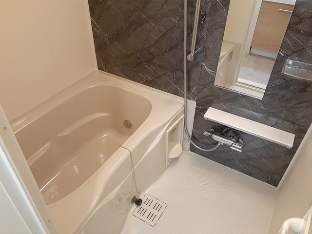 バス・シャワールーム　日々の暮らしに欠かせないお風呂です