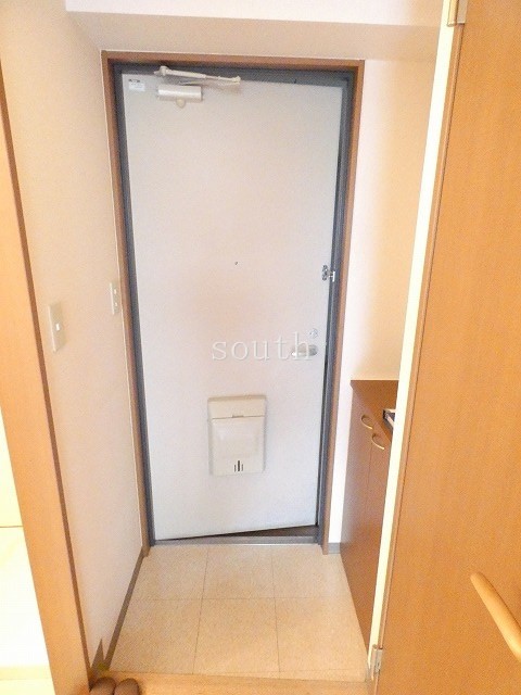玄関　シューズＢＯＸ付きの玄関