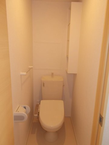 トイレ　落ち着いたトイレです