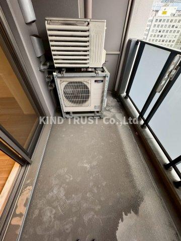 バルコニー　開放的で明るい空間を演出してくれるバルコニーです