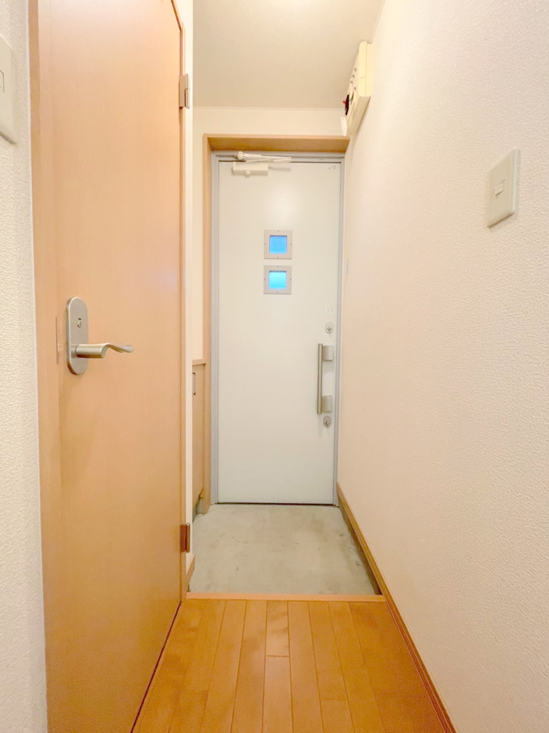 玄関　※他号室の写真になります。雰囲気のご参考にどうぞ♪