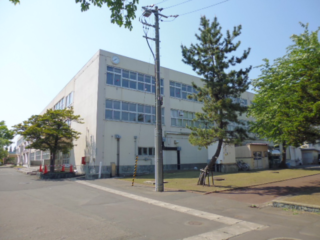 小学校　札幌市立太平小学校（小学校）まで605m