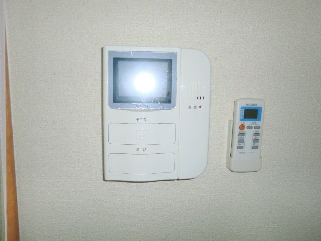 セキュリティ　モニター付きインターホン