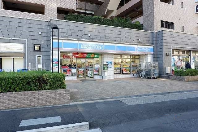 コンビニ　ローソン 所沢元町店（コンビニ）まで555m